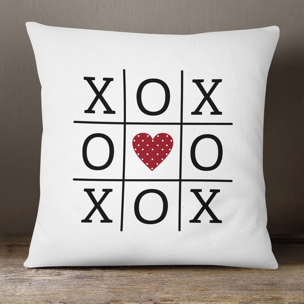 Tic Tac Toe Valentine | 18x18 Pillow Cover